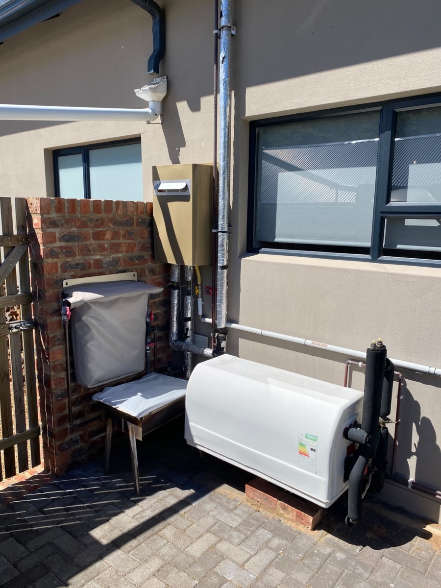 2 Bedroom Property for Sale in Stilbaai Wes Western Cape